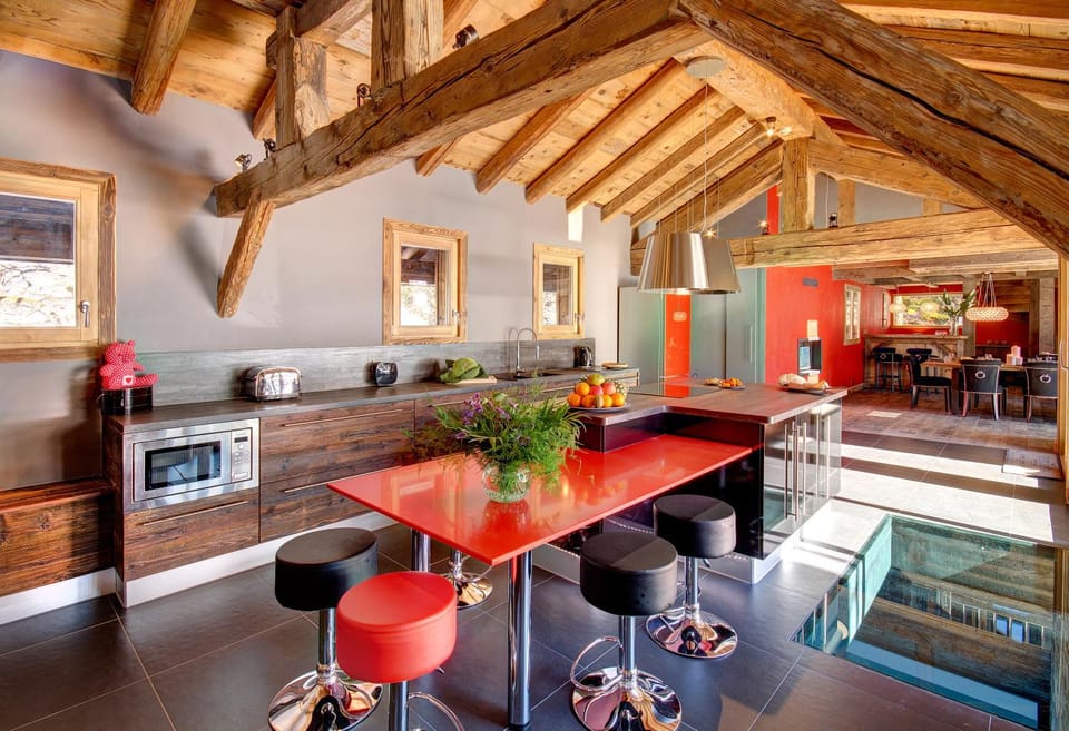 Seating area, Dining area, kitchen