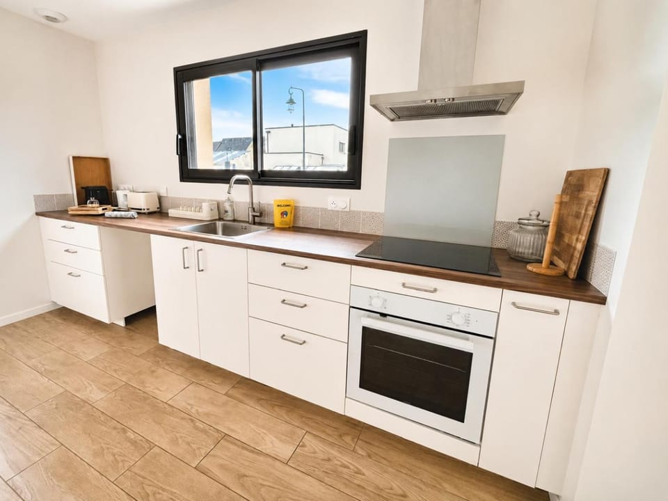 Kitchen or kitchenette, stove