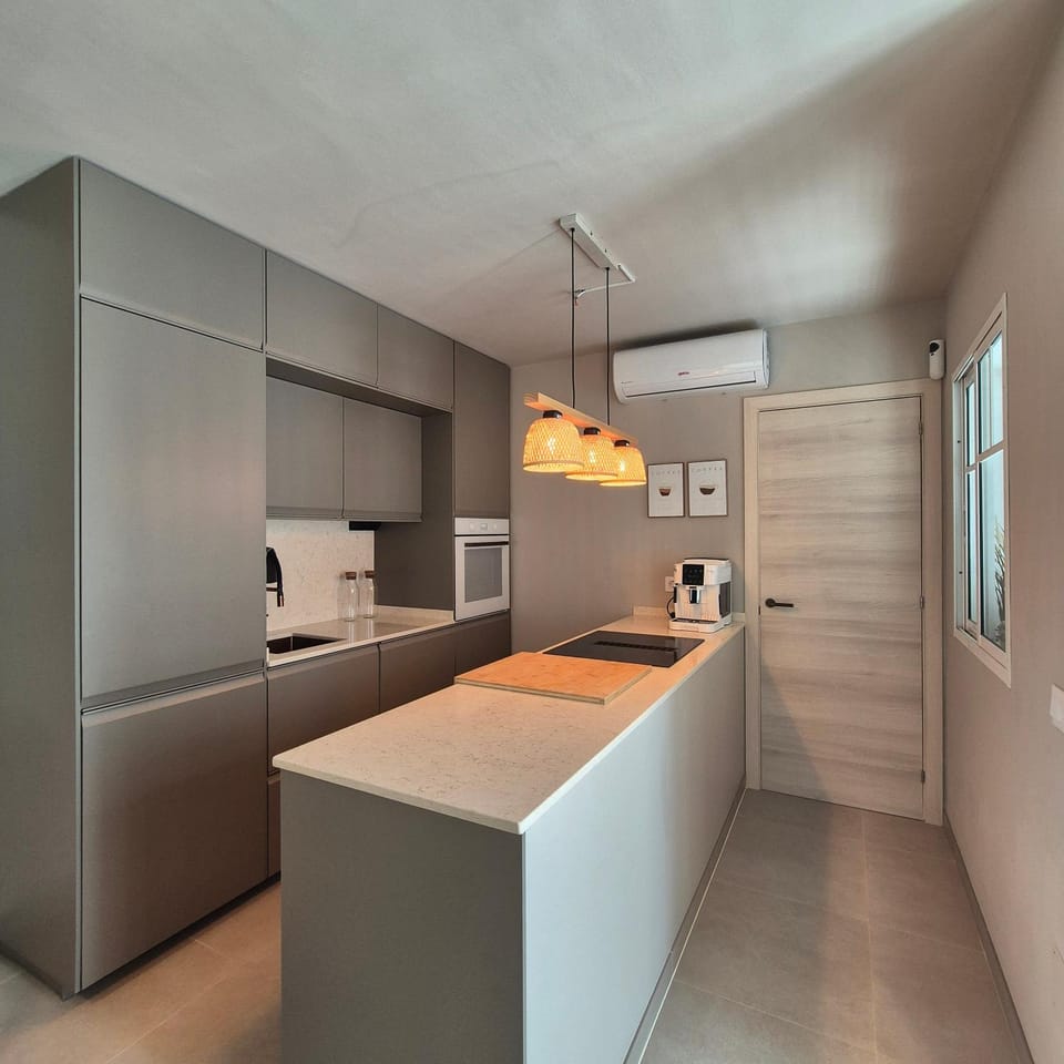 Kitchen or kitchenette, oven, stove