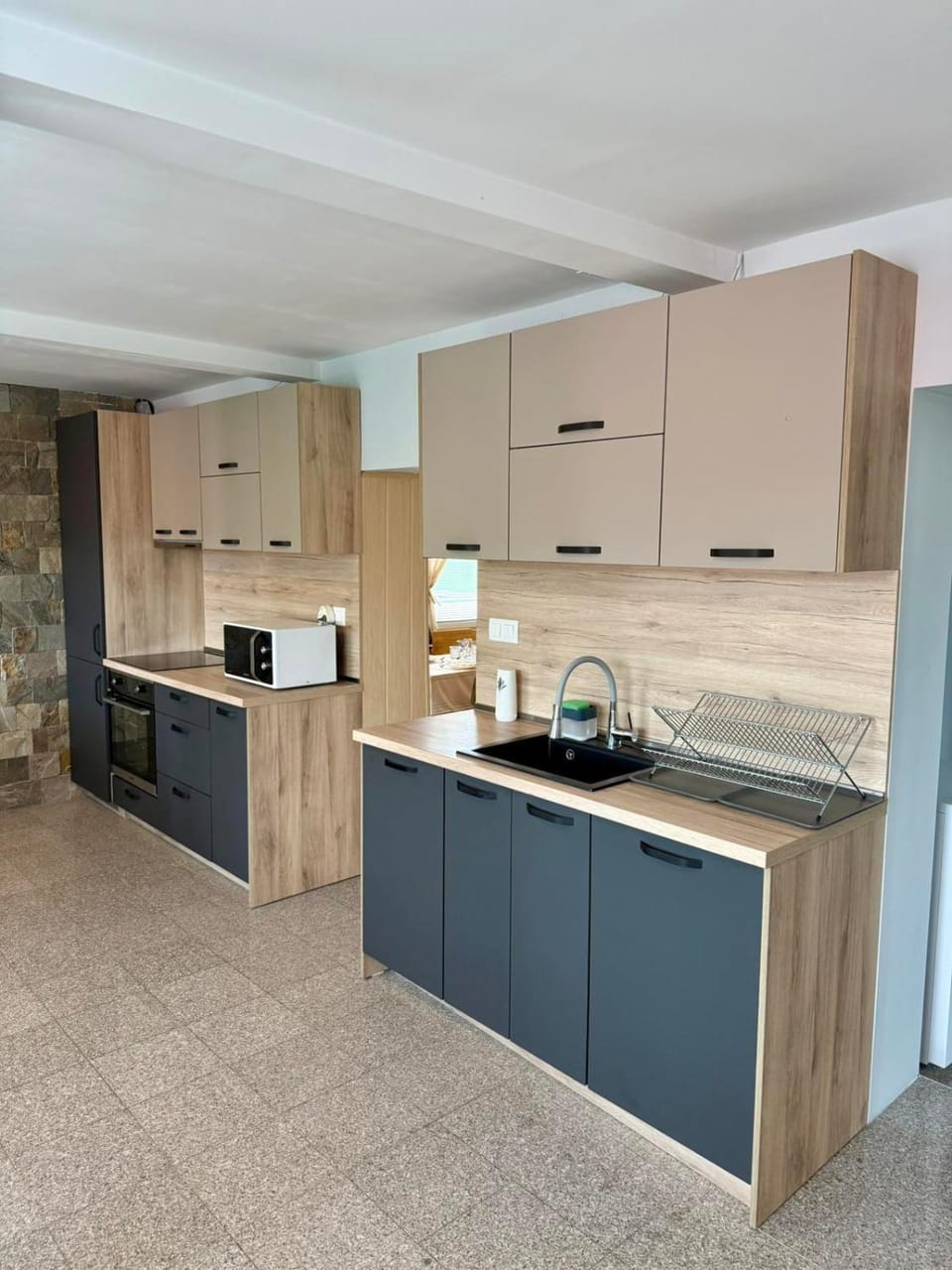 Kitchen or kitchenette, oven, stove