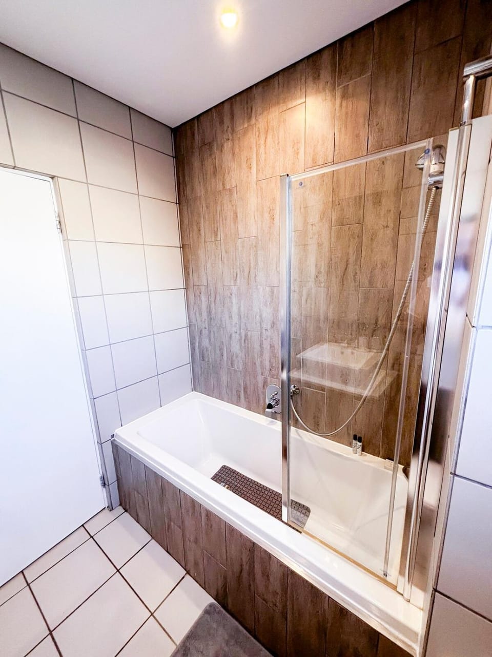 Shower, Bathroom, Bath