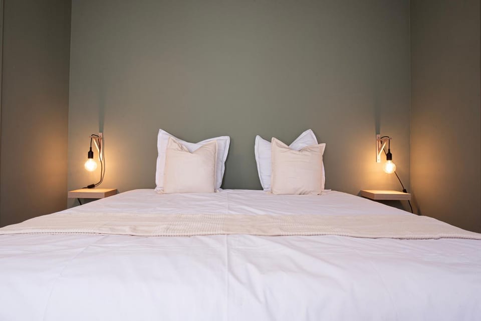 Bed, Night