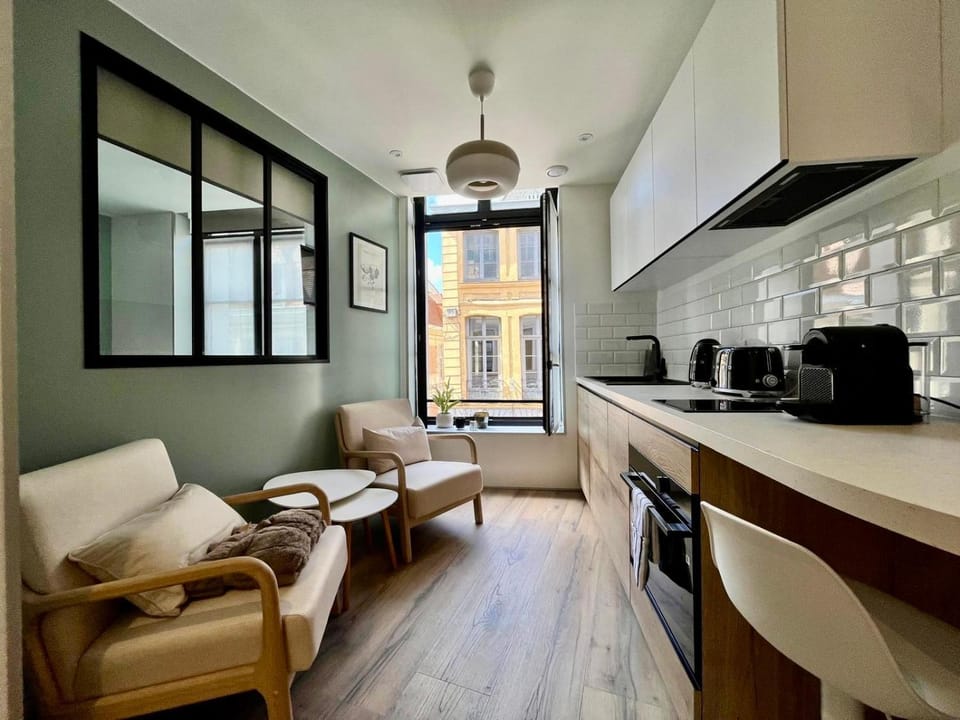 LILLEHOSTS 1, Vieux Lille, Newly renovated, Modern & Stylish apartment, perfectly located Apartment in Lille