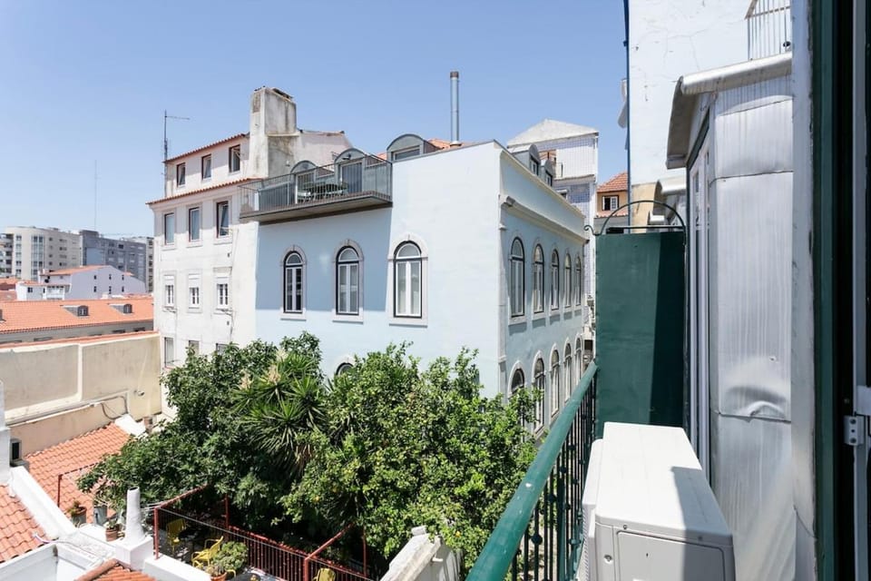 View (from property/room), Balcony/Terrace, City view