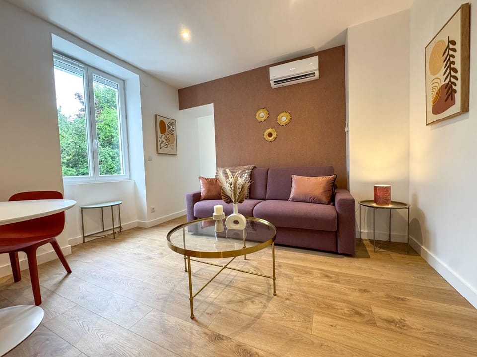 Cosy purple - Carré de soie- Medipôle - Astroballe Apartment in Villeurbanne