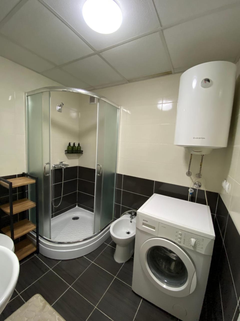 Shower, Toilet, Bathroom, washing machine
