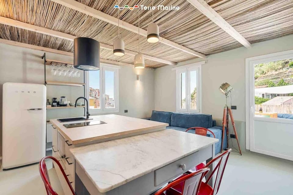 Jack's Tale, Terre Marine Apartment in Manarola