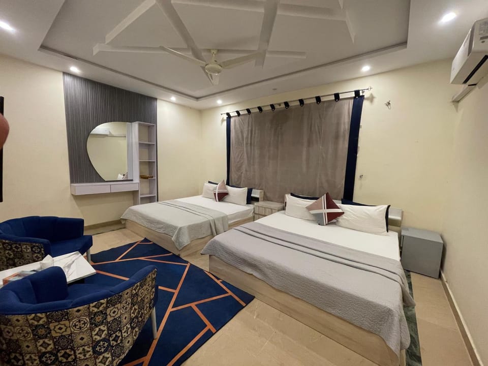 Bed, Photo of the whole room, Bedroom, towels, air conditioner