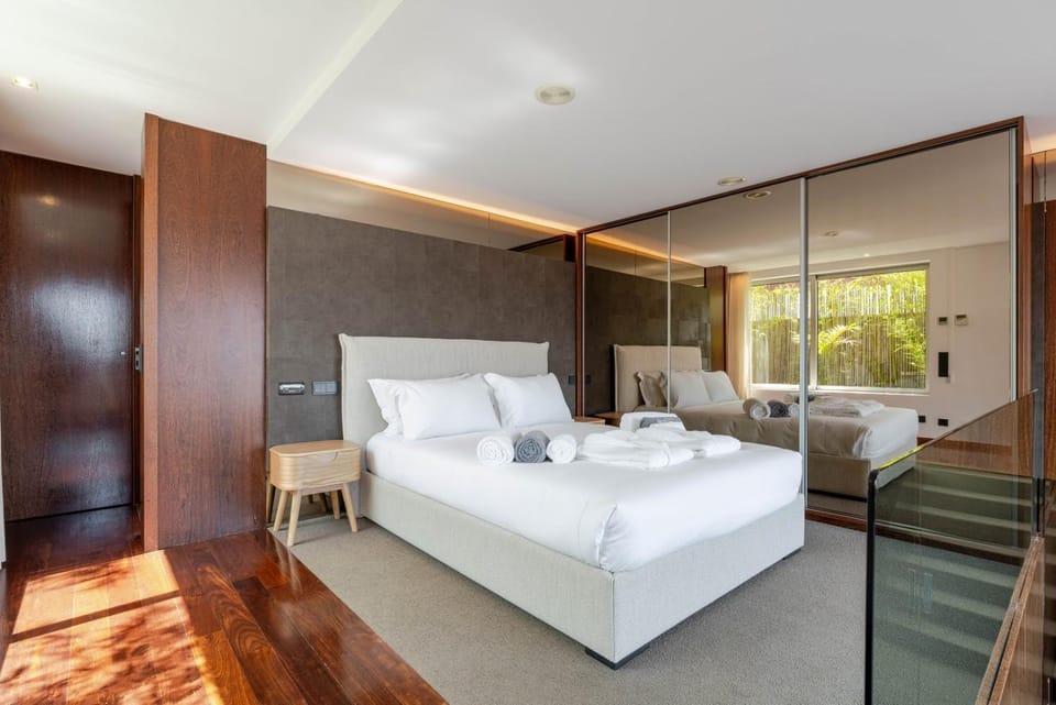 Bed, Bedroom, wardrobe