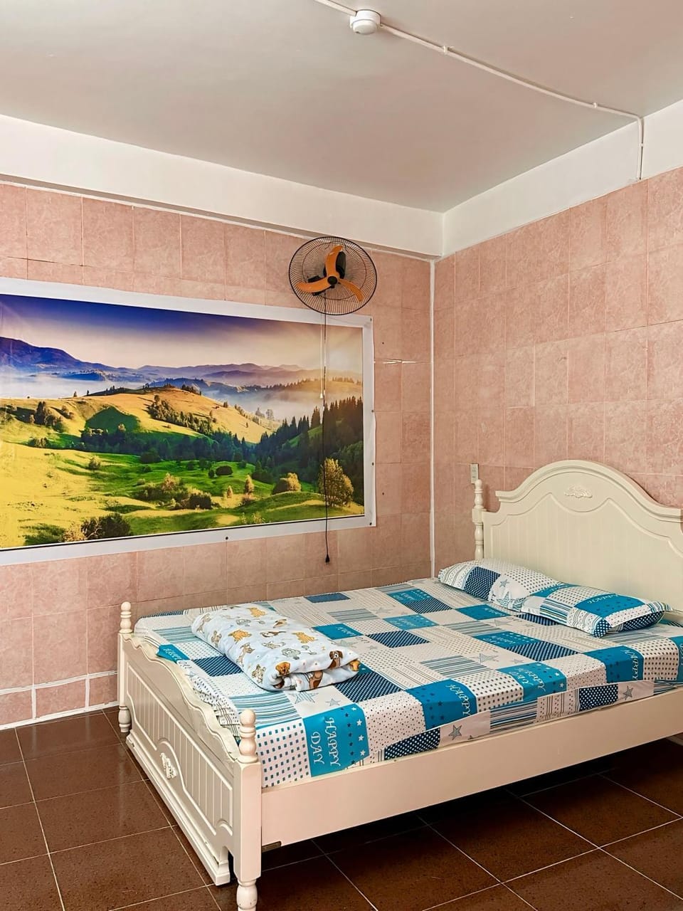 Nhà Nghỉ Quỳnh Hương - Quynh Huong Hostel Bed and Breakfast in Ho Chi Minh City