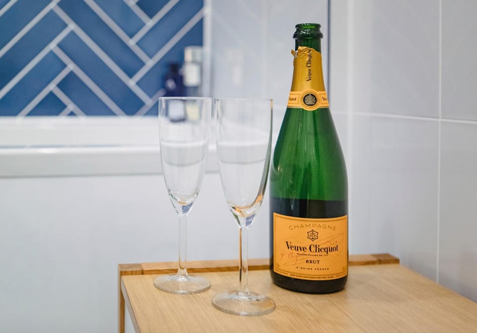 Bathroom, Alcoholic drinks