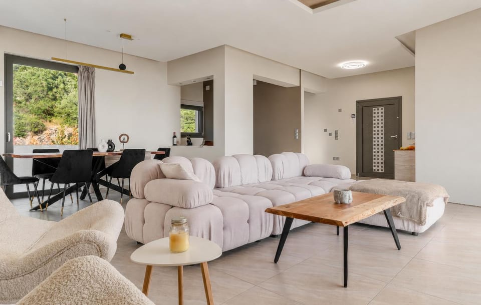 White Sand Loutraki Villa - Sea View Villa in Euboea