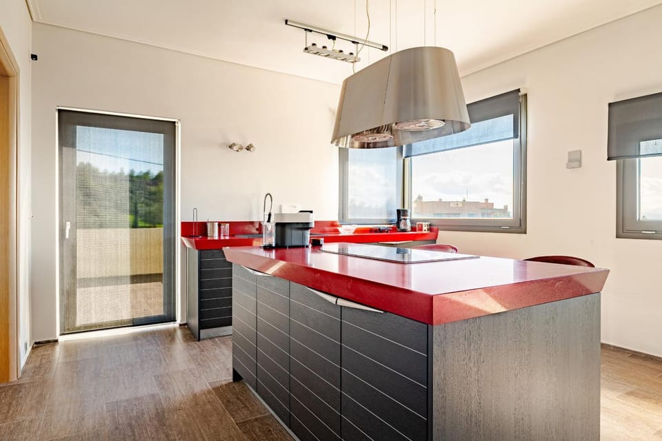 White Sand Loutraki Villa - Sea View Villa in Euboea