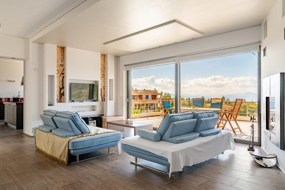 White Sand Loutraki Villa - Sea View Villa in Euboea
