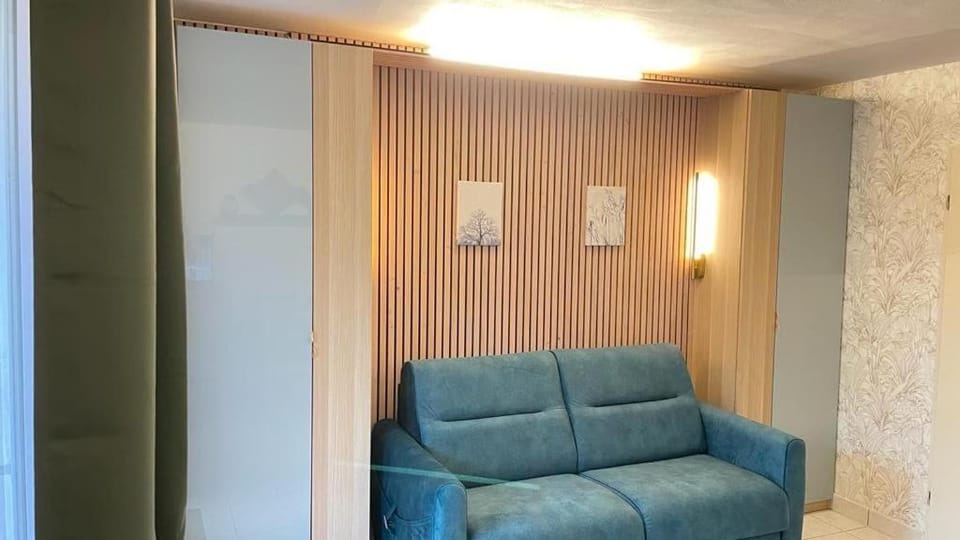Studio avec extérieur Apartment in Créteil