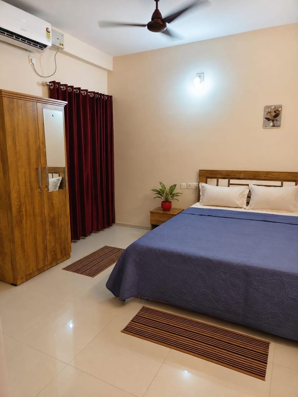 Sri Krishna Sannidhi Inn, Entire Flat 100m from Guruvayur Temple, East Nada Apartment in Kerala