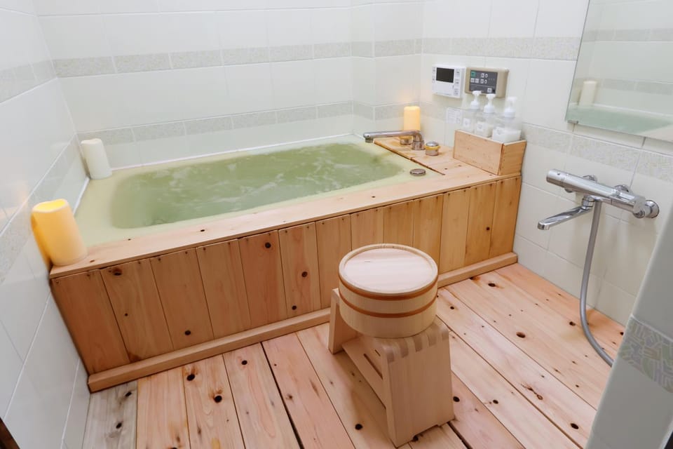 Bathroom, Bath