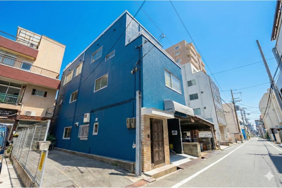 Property building, Facade/entrance