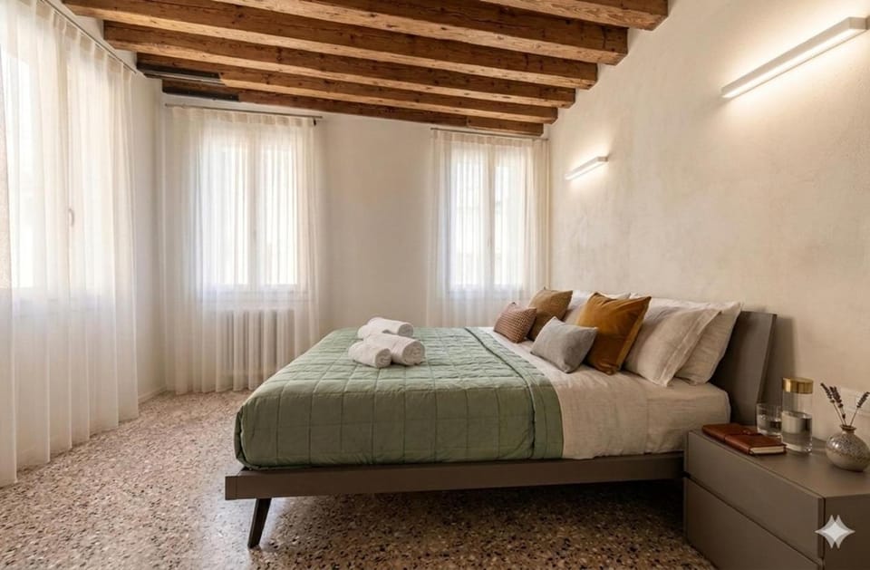 San Tommaso Rialto Terrace Apt Apartment in Venice