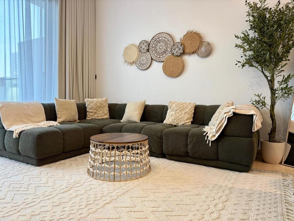 Brand New II Fully Furnished II Ready to move-in Apartment in Dubai