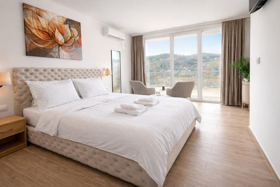 Green panorama Vrdnik Apartment in Vojvodina