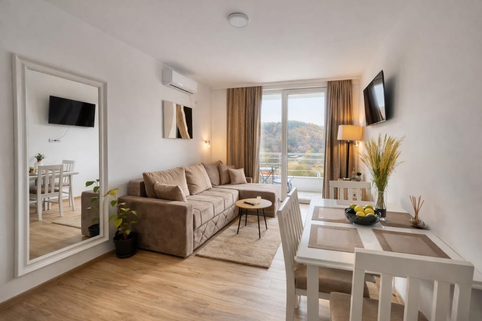 Green panorama Vrdnik Apartment in Vojvodina