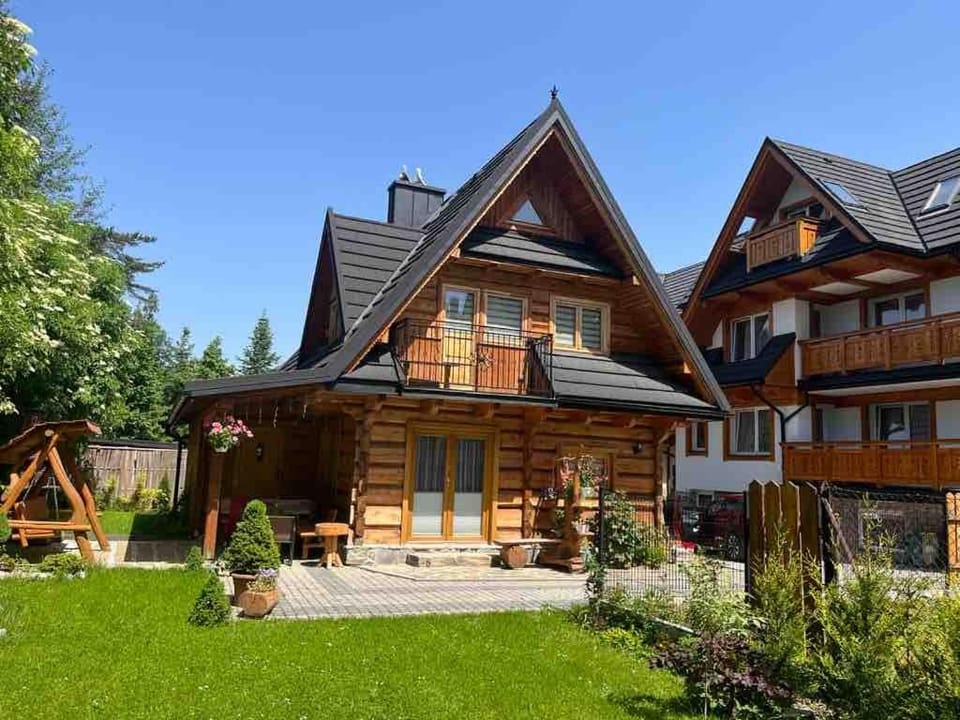Property building, Garden, Garden view