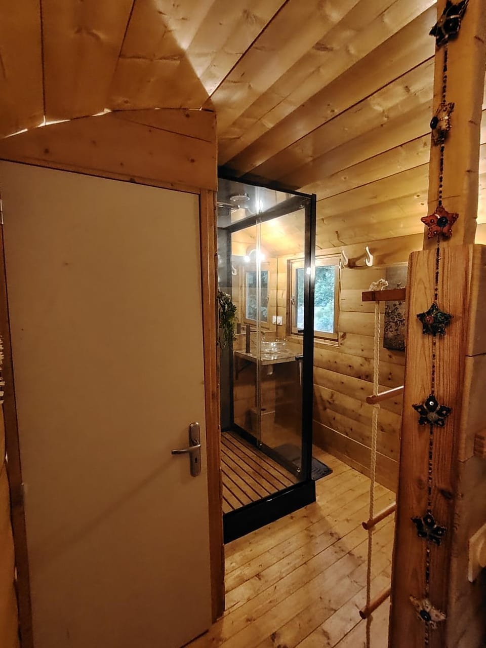 Le refuge cévenol Campground/ 
RV Resort in Auvergne-Rhône-Alpes
