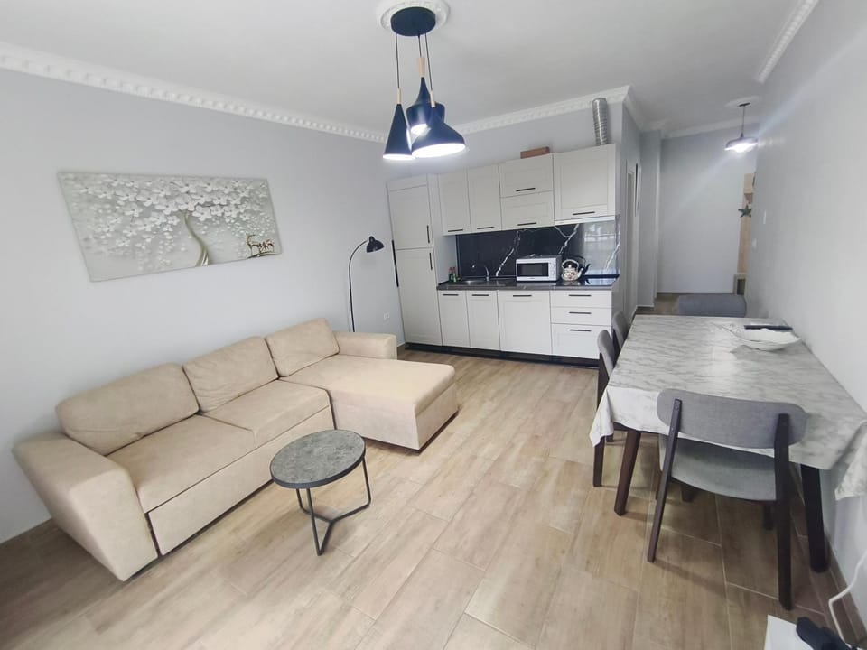 Kitchen or kitchenette, Living room, Seating area