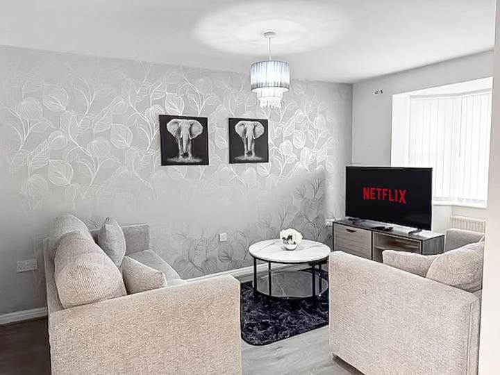 Living room, Seating area