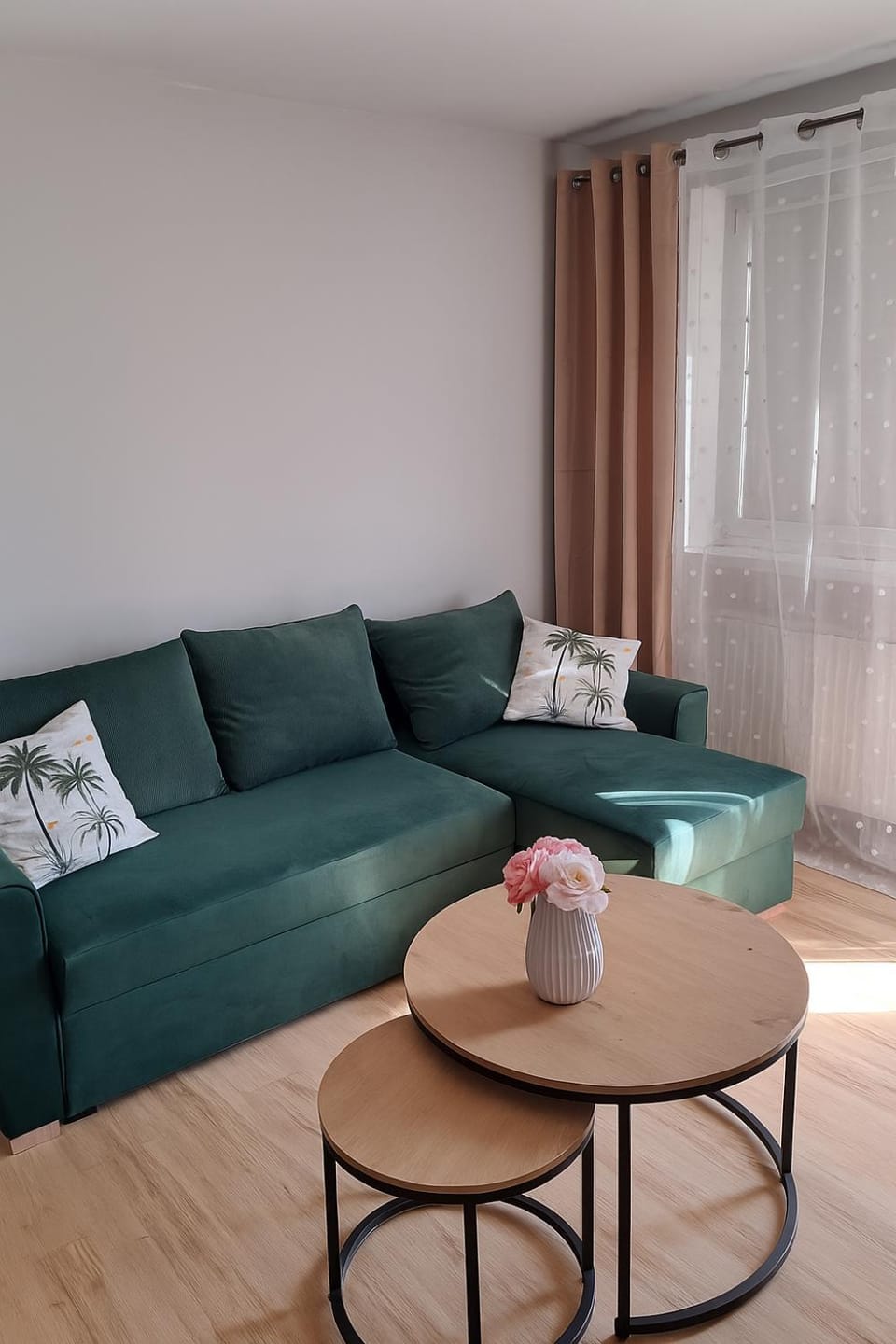 Przytulne Mieszkanie Śródmieście - - blisko Dworca PKP, darmowy parking przy ulicy, późne wymeldowanie, balkon Apartment in Czechia