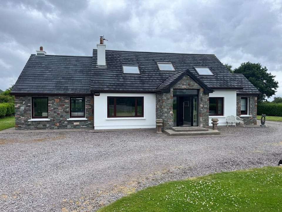 Rossbeigh Luxury Escape House in County Kerry