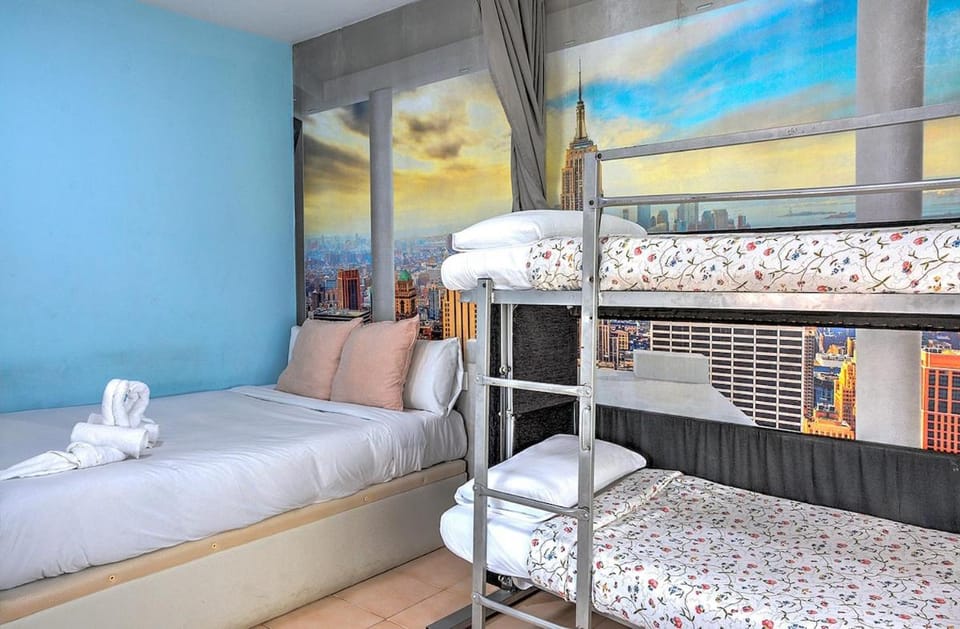 Apartamento Hotel Resitur Apartment in Seville