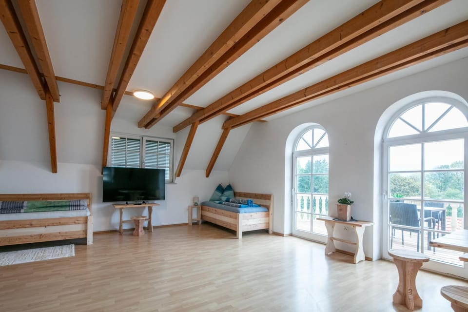 Bed, TV and multimedia, Living room, Seating area