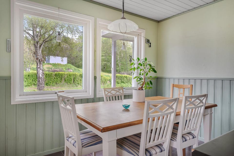 Spacious holiday home near Halleviksstrand, perfect for families House in Västra Götaland County