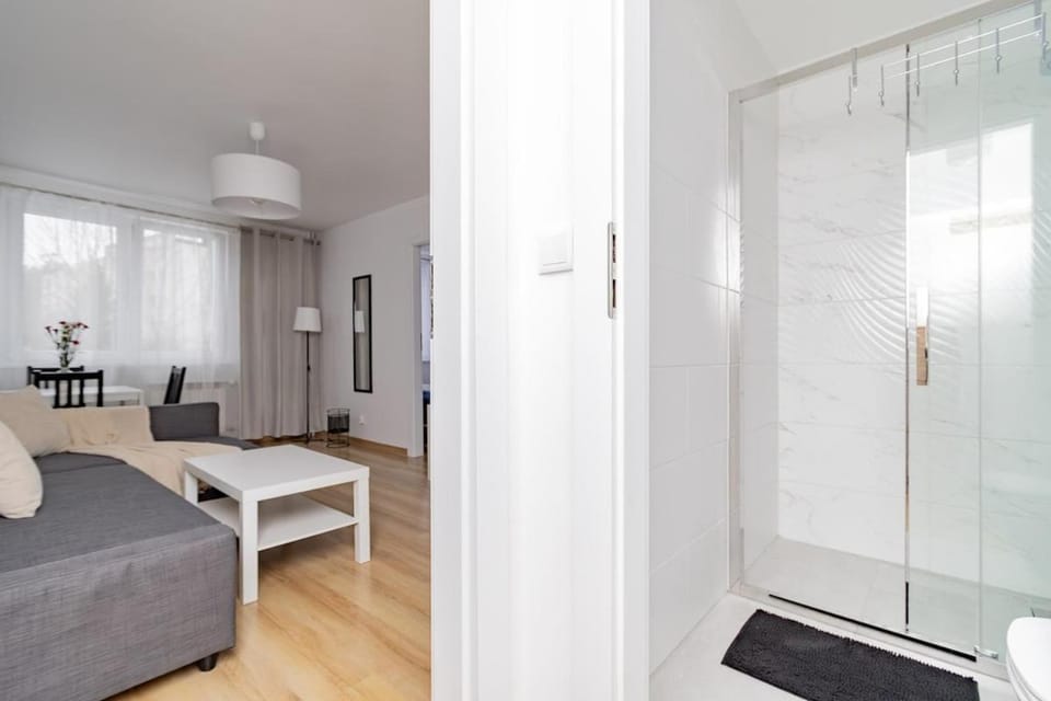 Shower, Bed, Bathroom, Photo of the whole room, Bedroom, towels, wardrobe