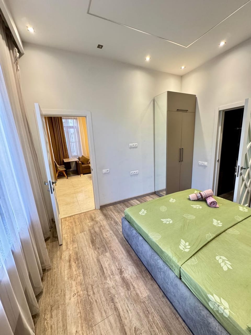 Bed, Photo of the whole room, Bedroom, wardrobe