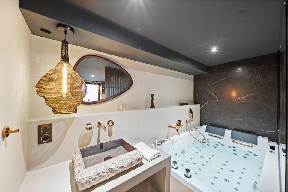 Hot Tub, Hot Tub, Bathroom, Bath