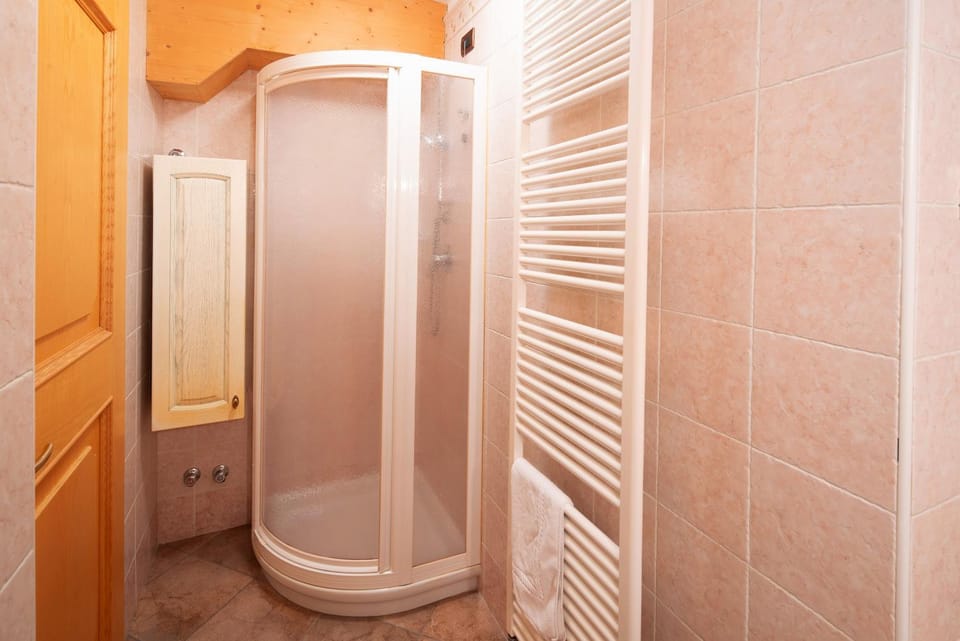 Bathroom, Living room