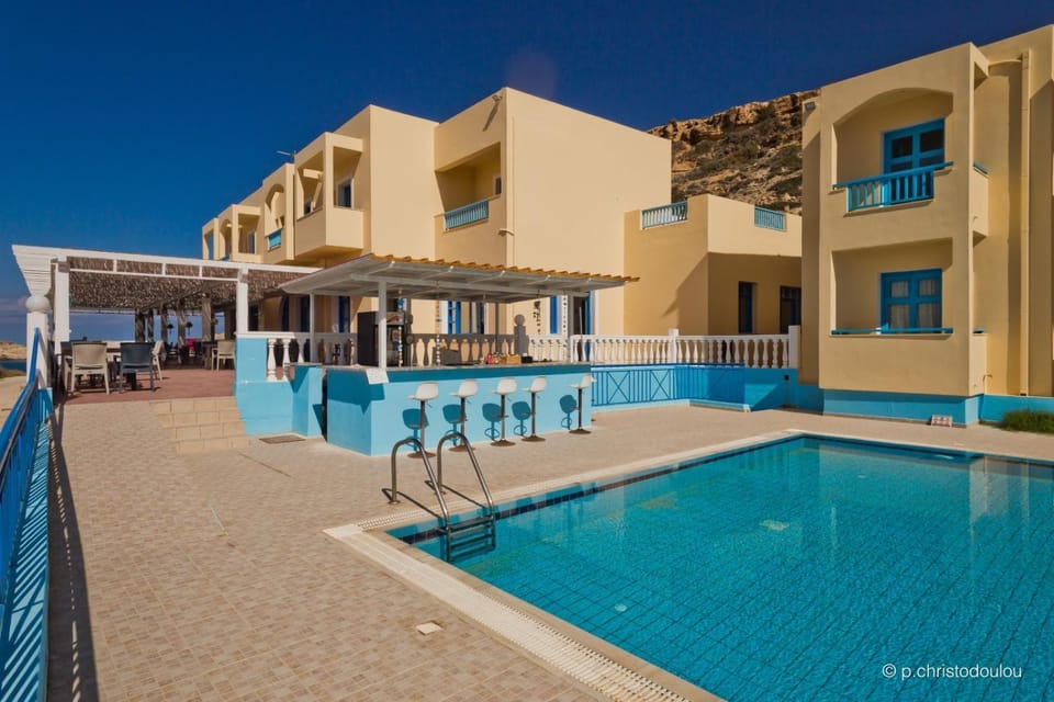 Pool view, Swimming pool, Swimming pool, sunbed
