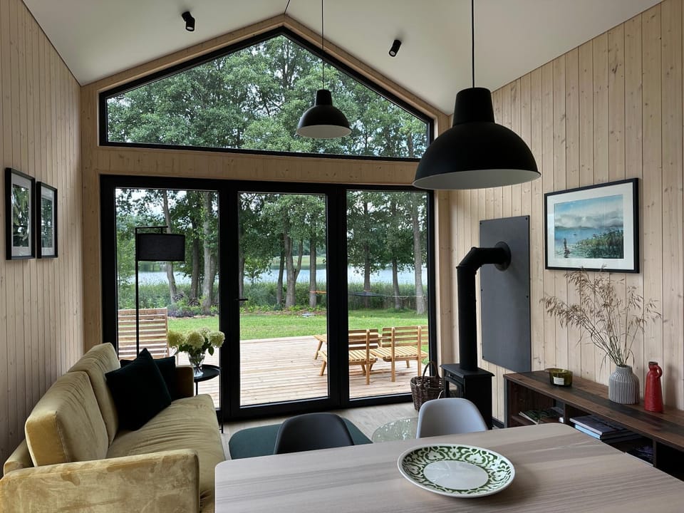 Living room, Dining area, Lake view