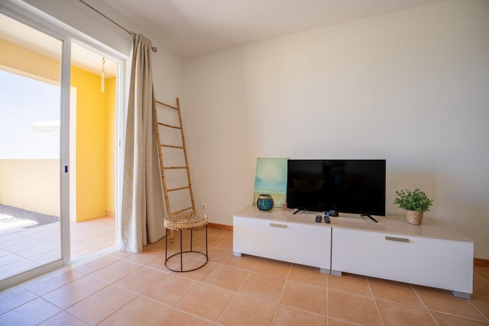 Ohana - Casa de Praia by YOUR KEY Apartment in Madeira District