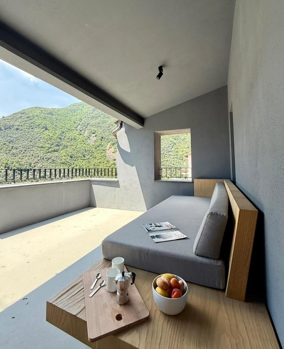 Natural landscape, View (from property/room), Balcony/Terrace