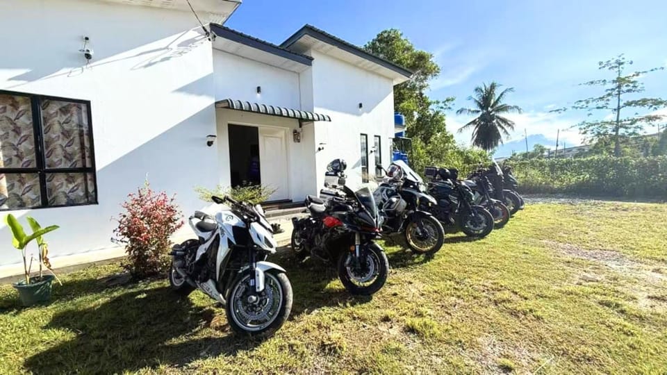 Property building, Facade/entrance, Cycling, Parking