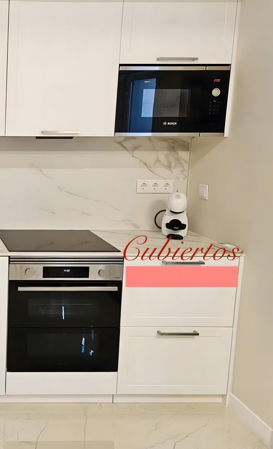 Kitchen or kitchenette, Living room