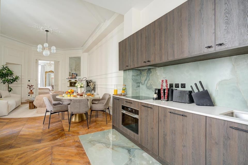 3-bedroom Luxurious Family flat - Vendôme- with AC Apartment in Paris