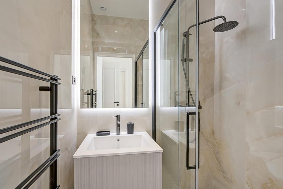 3-bedroom Luxurious and Elegant Family Flat - Vendôme - with AC Apartment in Paris