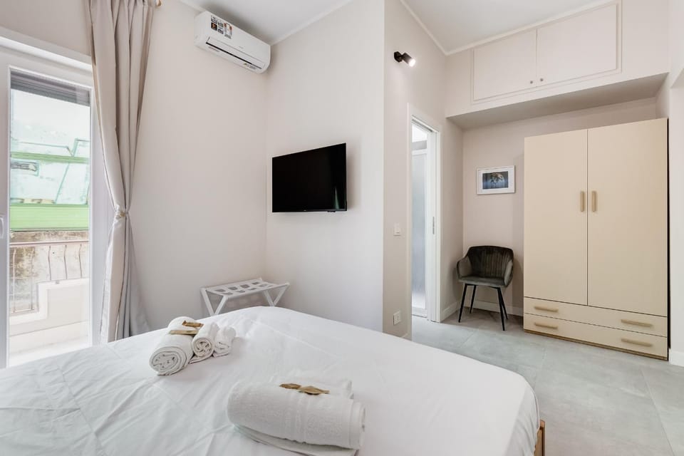 Eco Domus Moon House in Rome