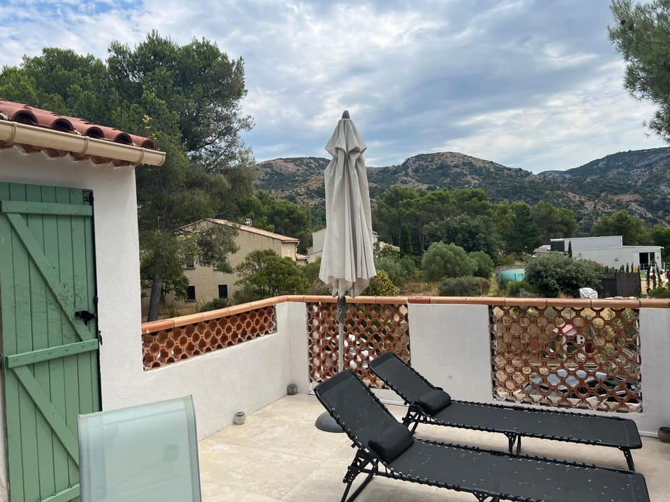 Patio, Natural landscape, View (from property/room), Balcony/Terrace