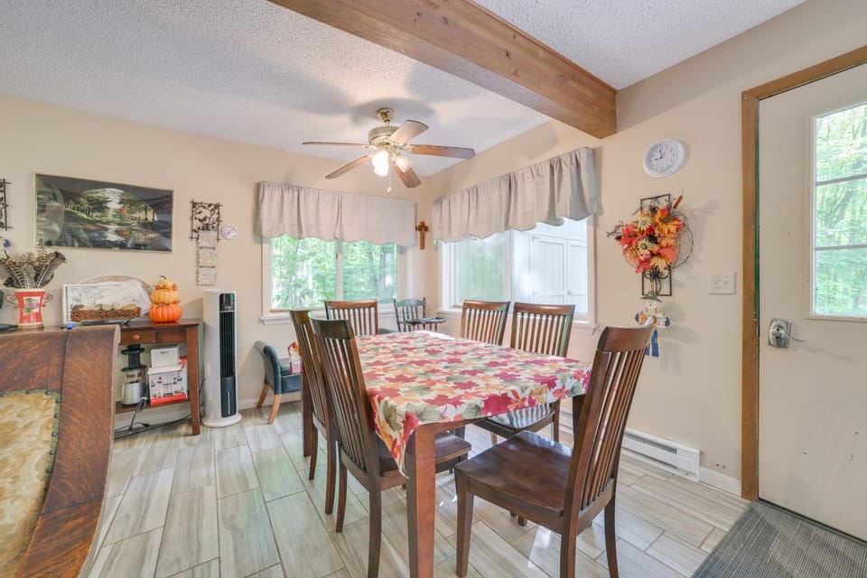 Indoor Pool Access: Cabin in Lakes of the North! Cabin in Michigan